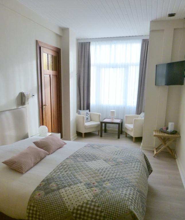 Hotel Georges Wenduine Esterno foto